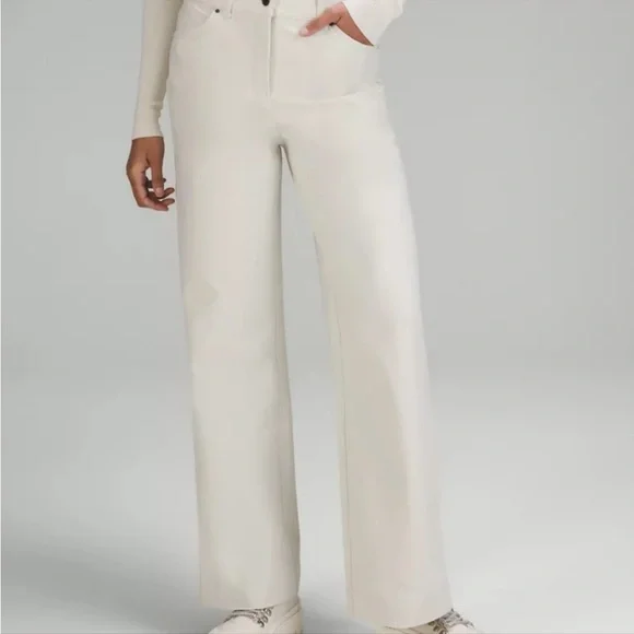 Lululemon City Sleek Wide leg Pant - Picture 4 of 9